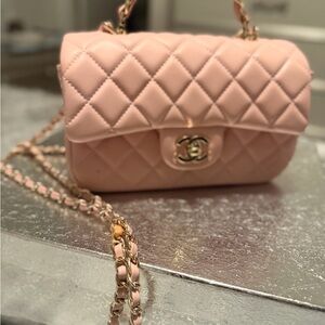 Elegant Pink Quilted Crossbody Bag